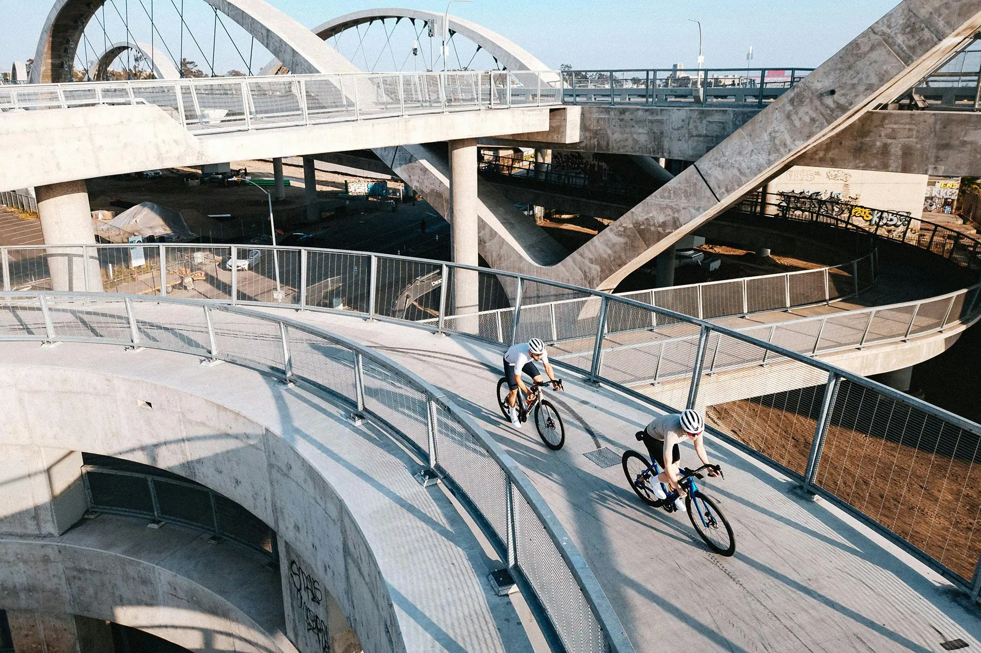 Cervelo Soloist 700c - 105 Race - Dried Amaranth - Image 4