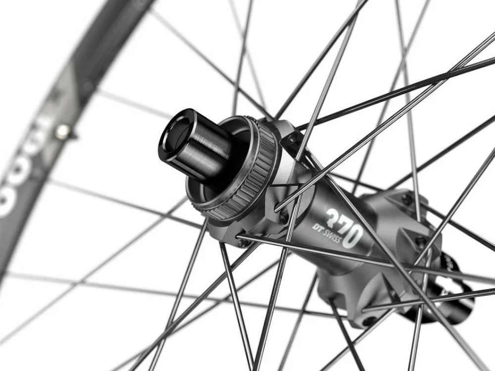 DT Swiss X1900 Spline 25 29" Cross Country Wheel - Rear - Image 2