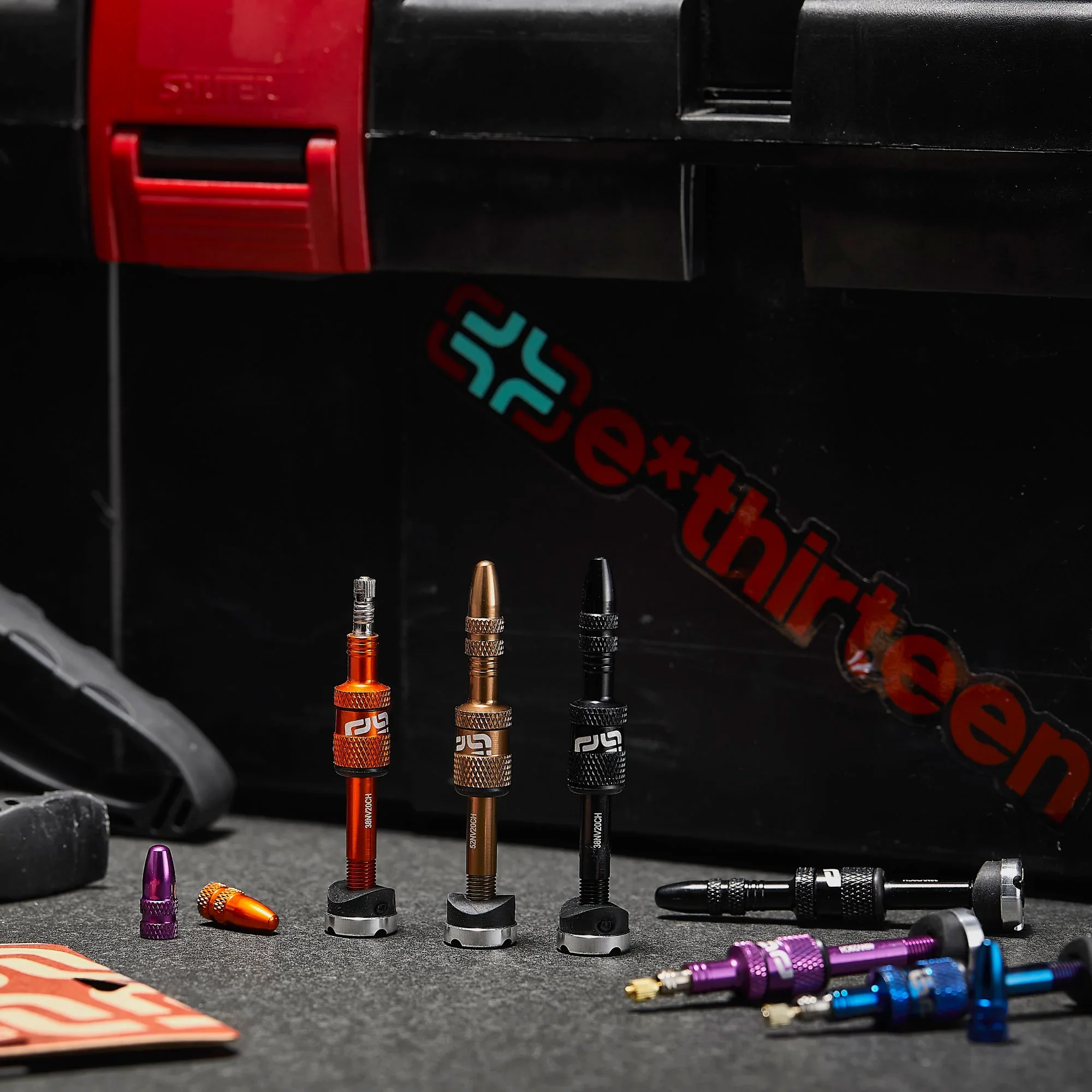 E Thirteen Schrader Quickfill Tubeless Valves Gen2 - 16-24mm Depth - Intergalactic - Image 3