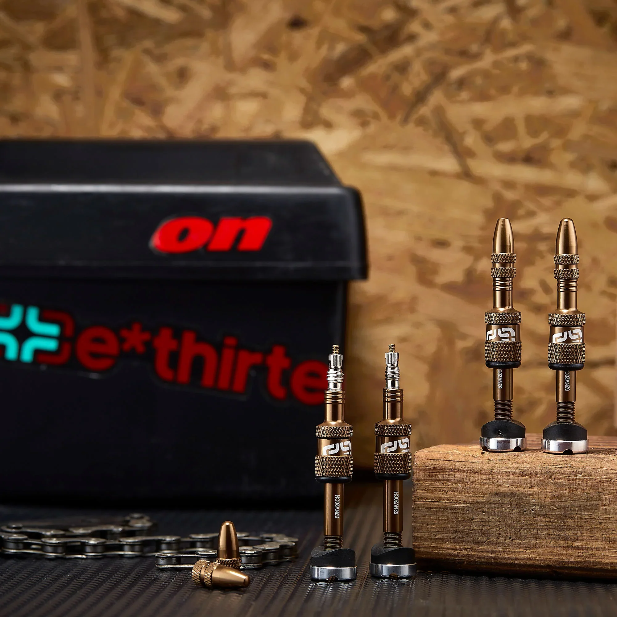 E Thirteen Schrader Quickfill Tubeless Valves Gen2 - 23-31mm Depth - Bronze - Image 2