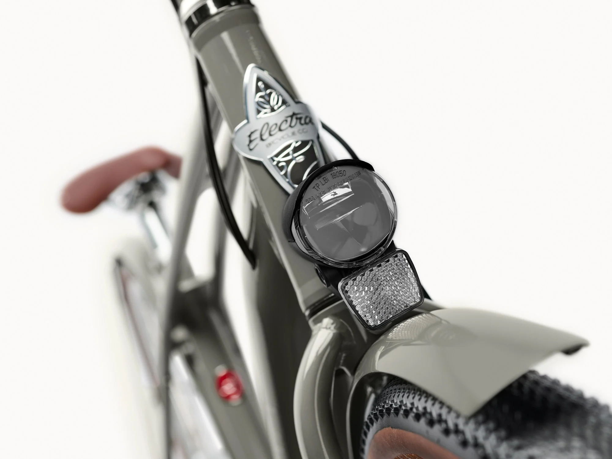 Electra Loft Go! 7D EQ Step-Over 700c Bike - Harbor Grey - Image 10