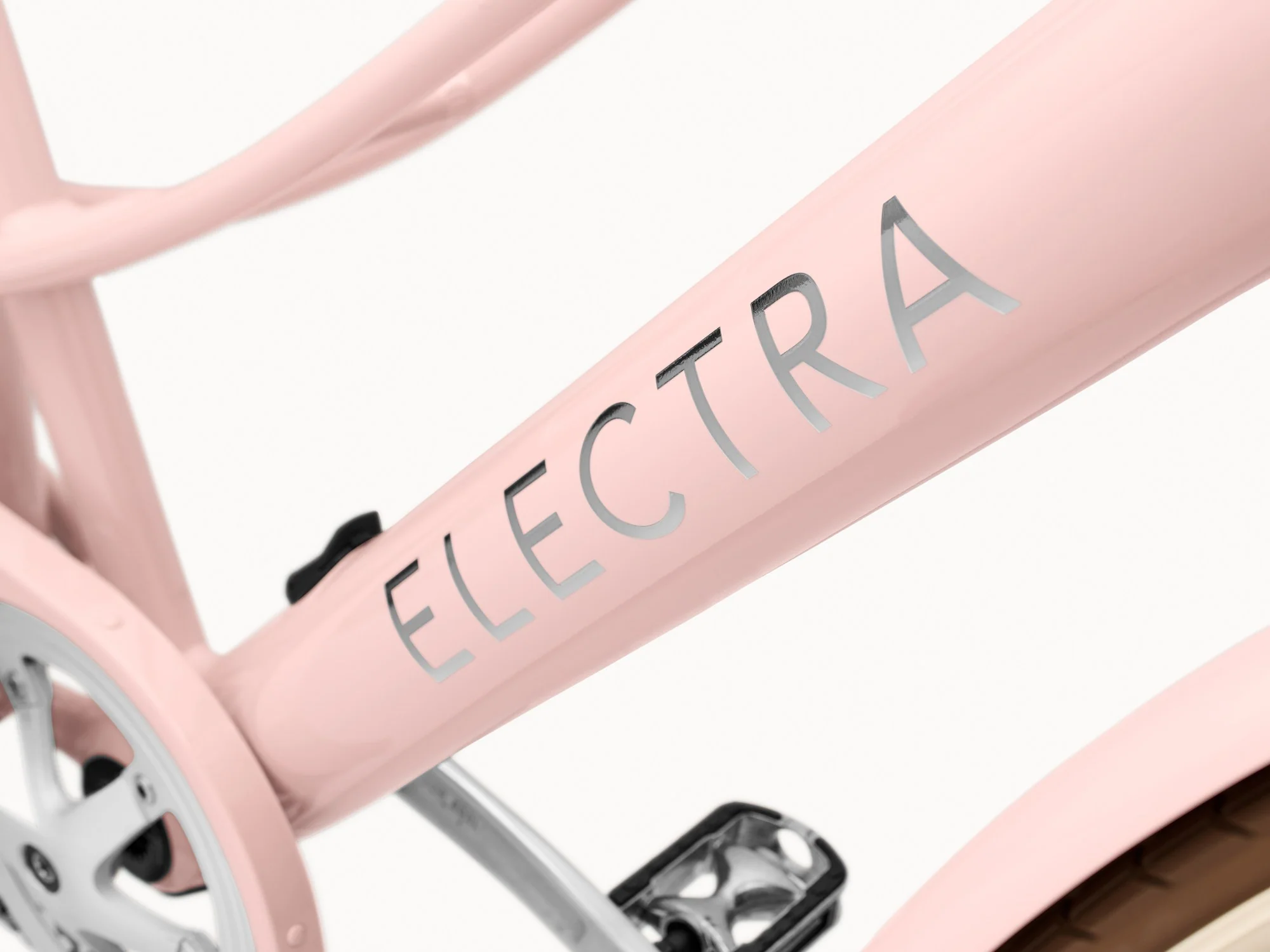 Electra Loft Go! 7D EQ Step-Thru 700c Bike - Cloud Pink - Image 6