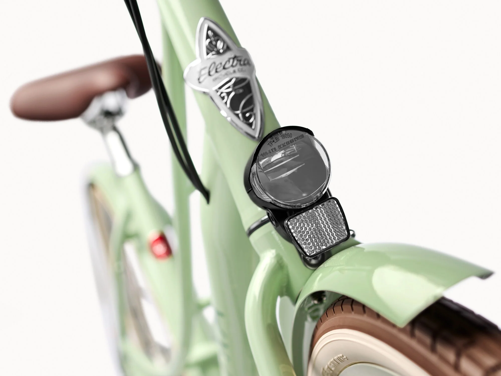 Electra Loft Go! 7D EQ Step-Thru 700c Bike - Matcha Green - Image 3