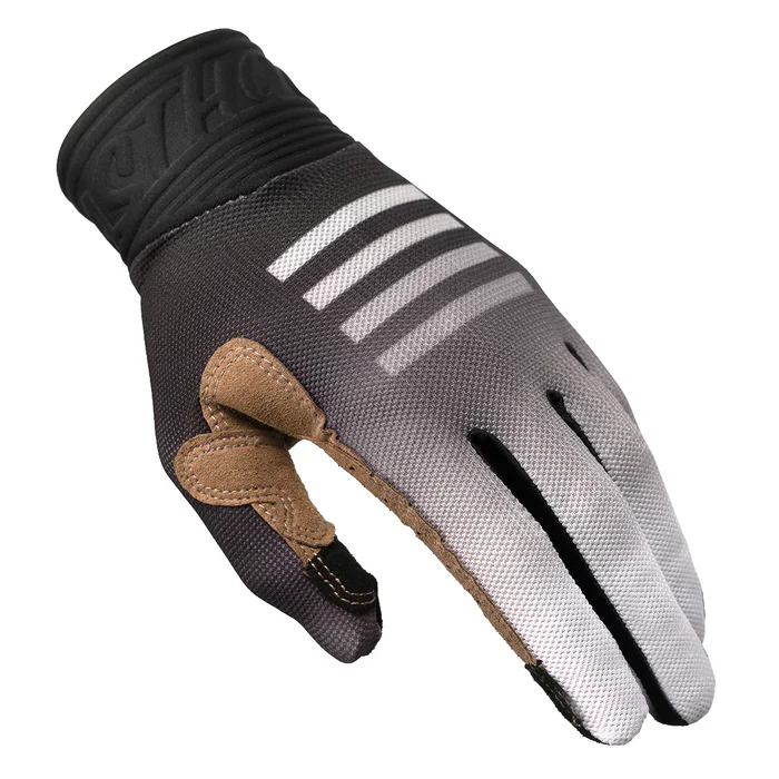 Fasthouse Blitz Fader Glove - Black-White - Image 3