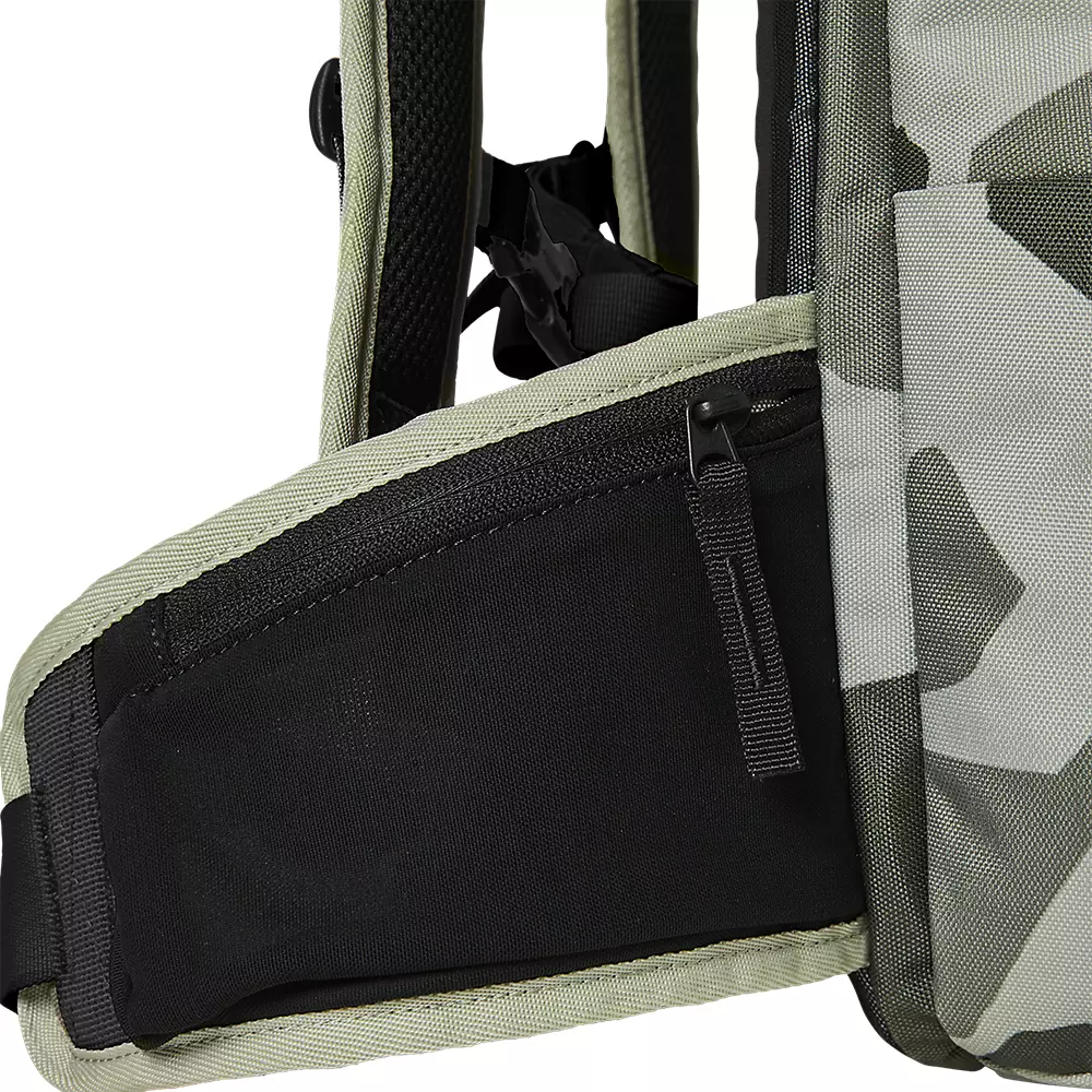 Fox Racing Utility 18L Hydration Pack - Green Camo - Image 4