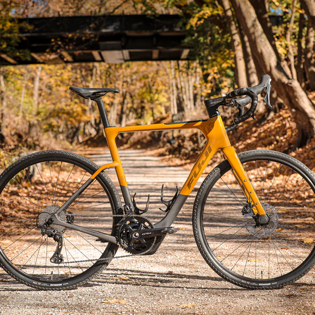Fuji Jari Carbon 1.1 700c Gravel Bike - Honeywheat - Image 8