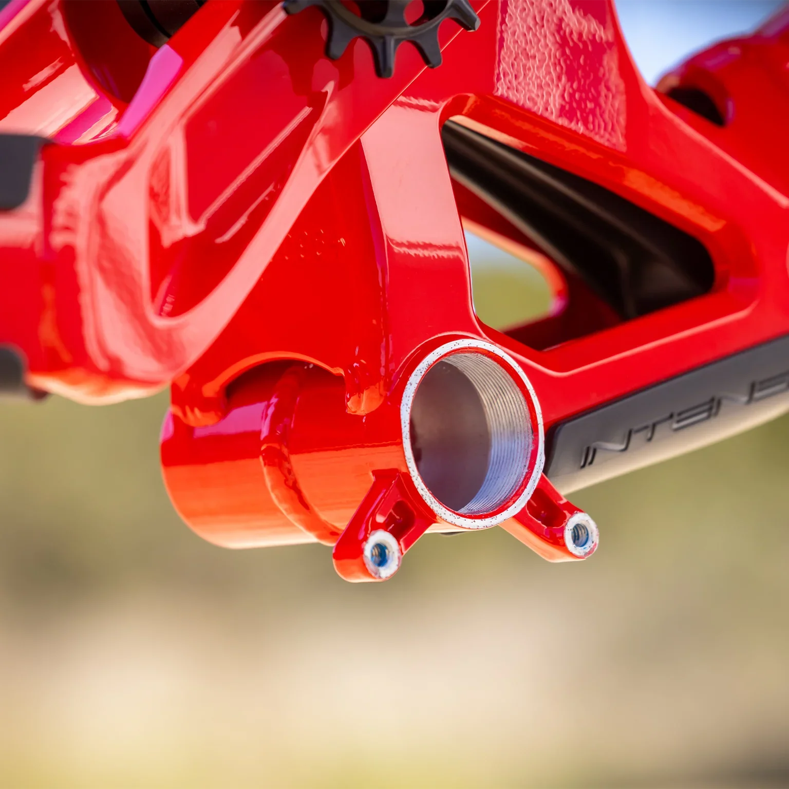 Intense M1 Frame + Shock - Red - 2026 - Image 5