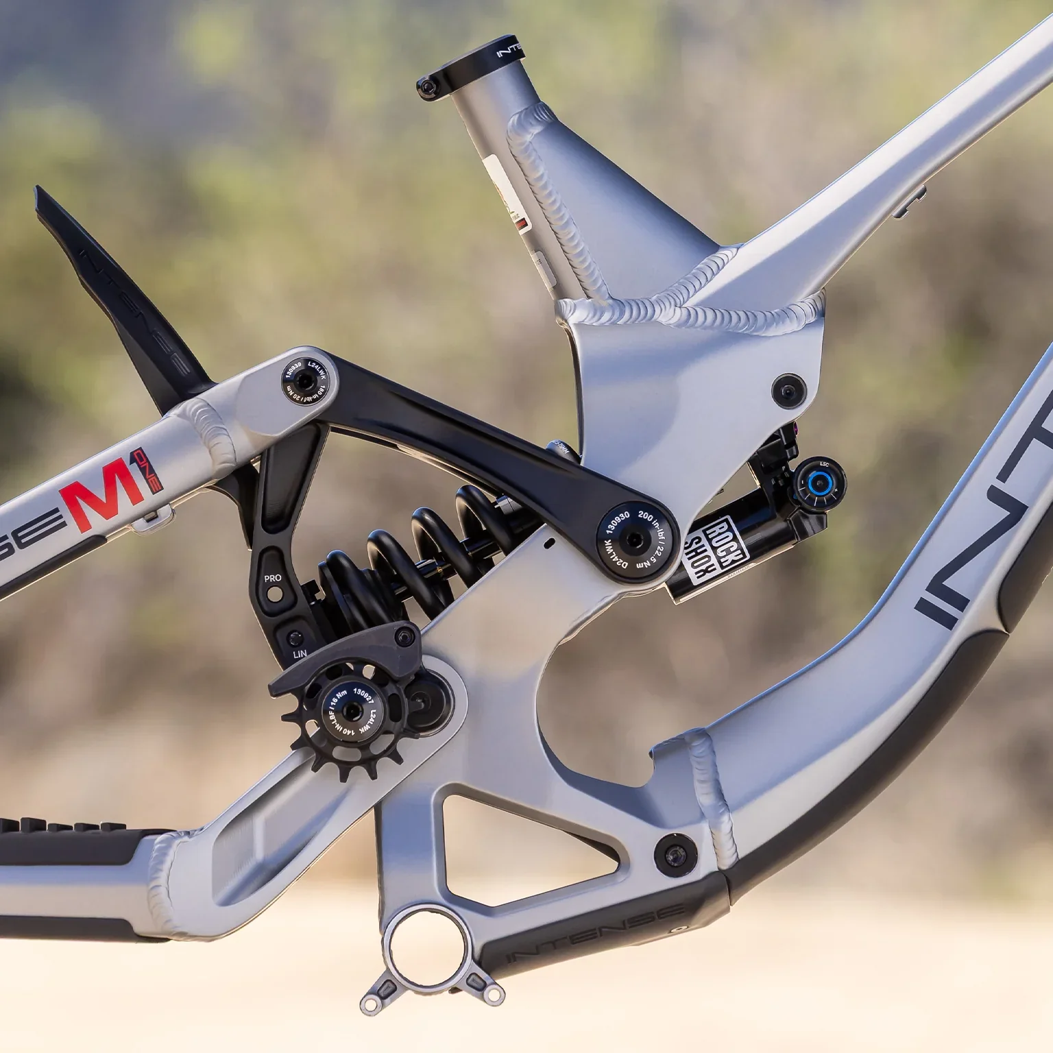 Intense M1 Frame + Shock - Titanium - 2026 - Image 3