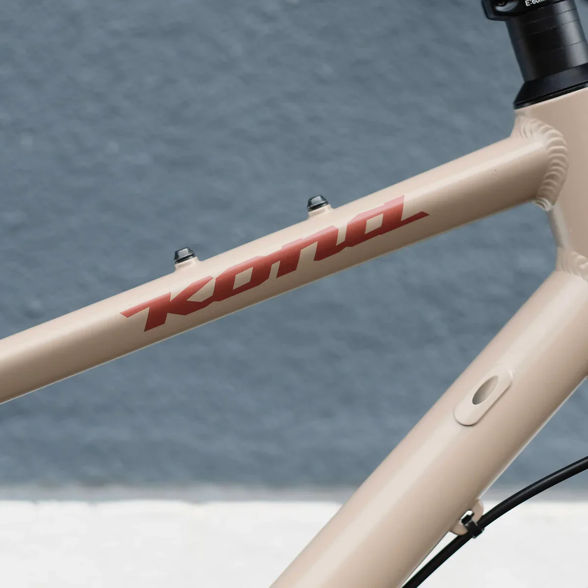 Kona Dew 700c - Satin Toffee - 2025 - Image 9