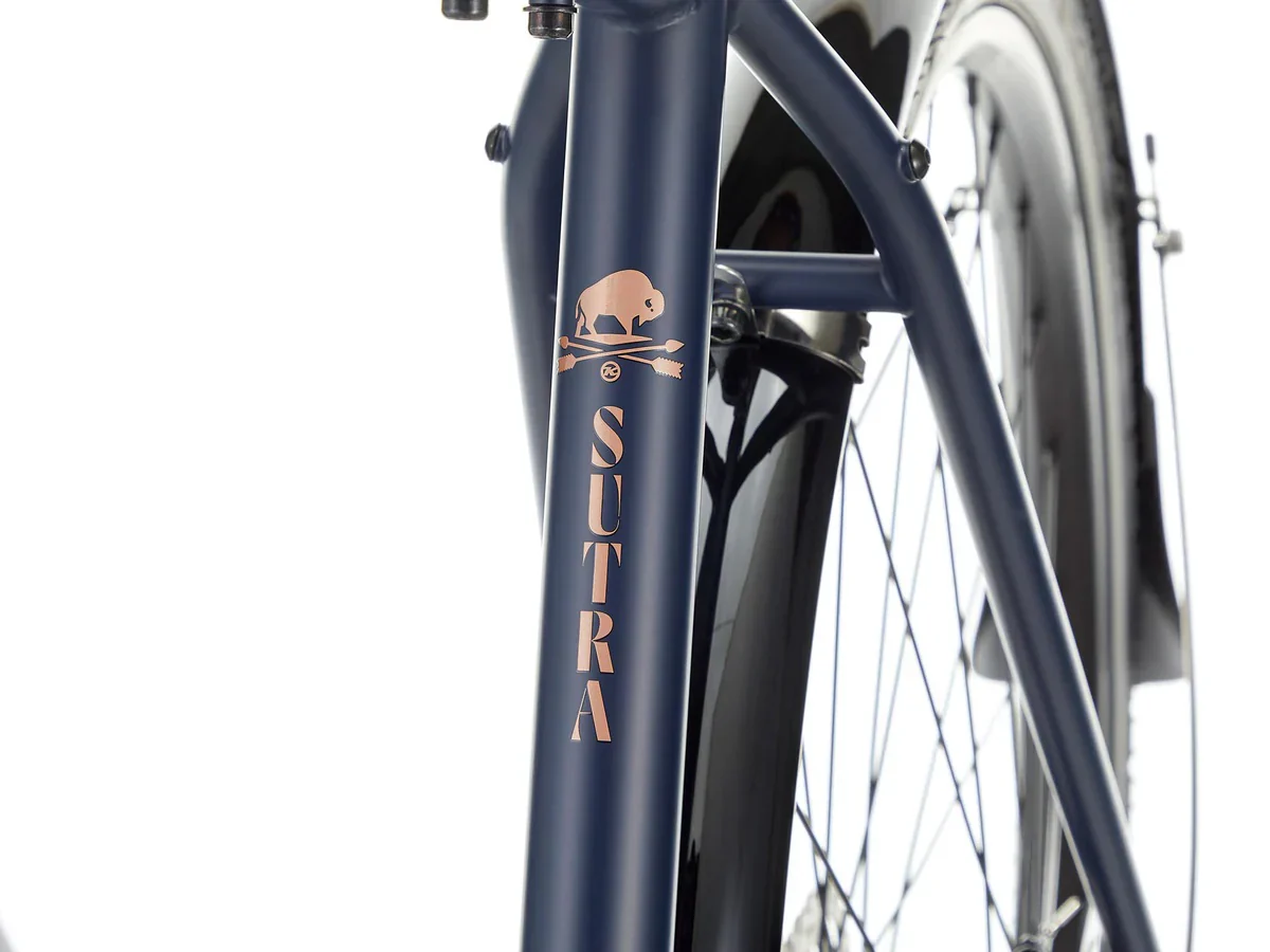 Kona Sutra 700c Gravel Bike - Blue - Image 10