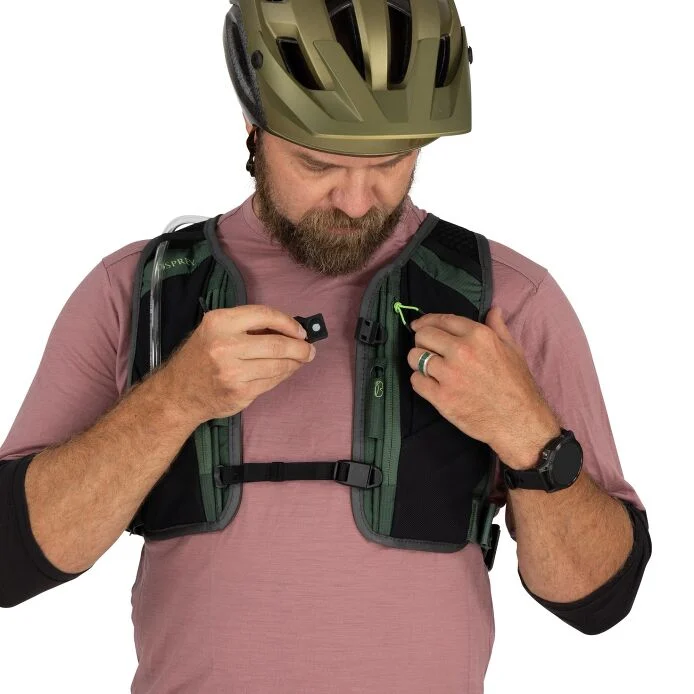 Osprey Escapist Velocity 3 Hydration Backpack - Black - Image 10