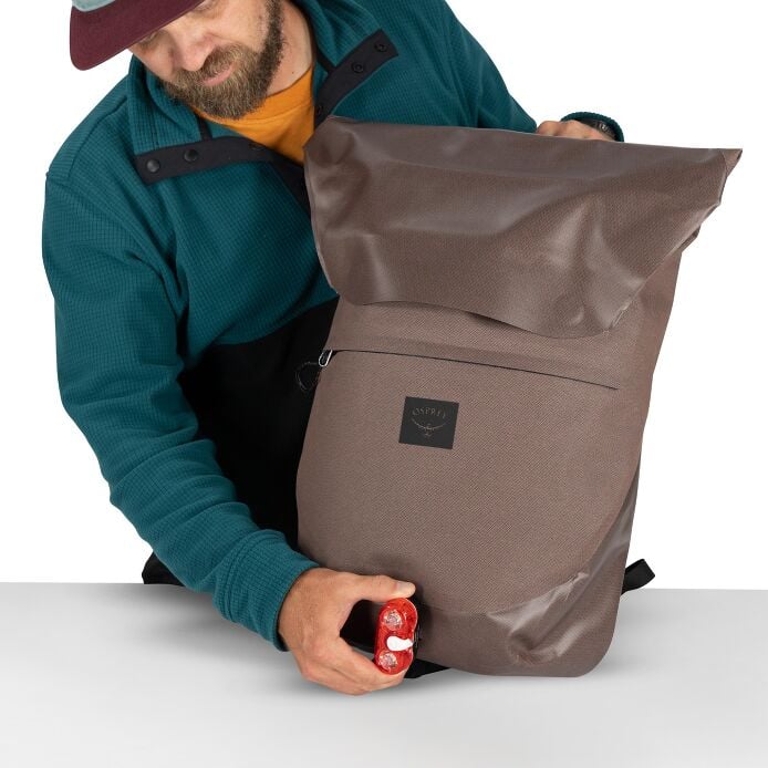 Osprey Metron WP 25 Waterproof Roll Top Bag - Magma Brown - Image 11