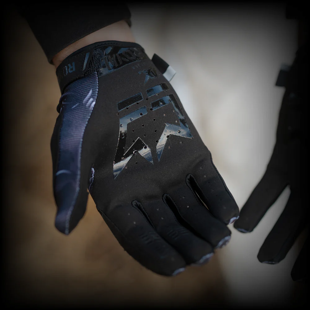 Royal Core MTB Glove - Youth - Barbed Wire - Image 7