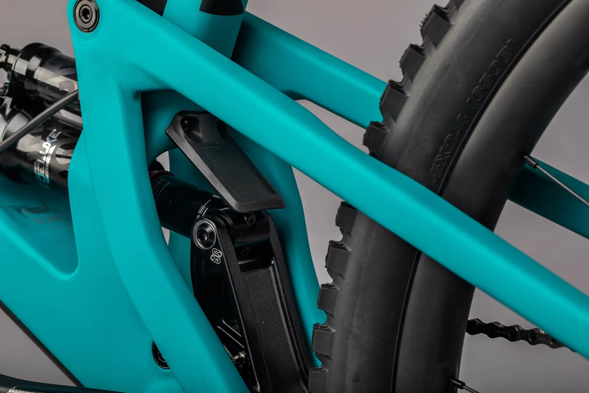 Santa Cruz 5010 Carbon 27.5 - S Kit - Loosely Blue - Image 3