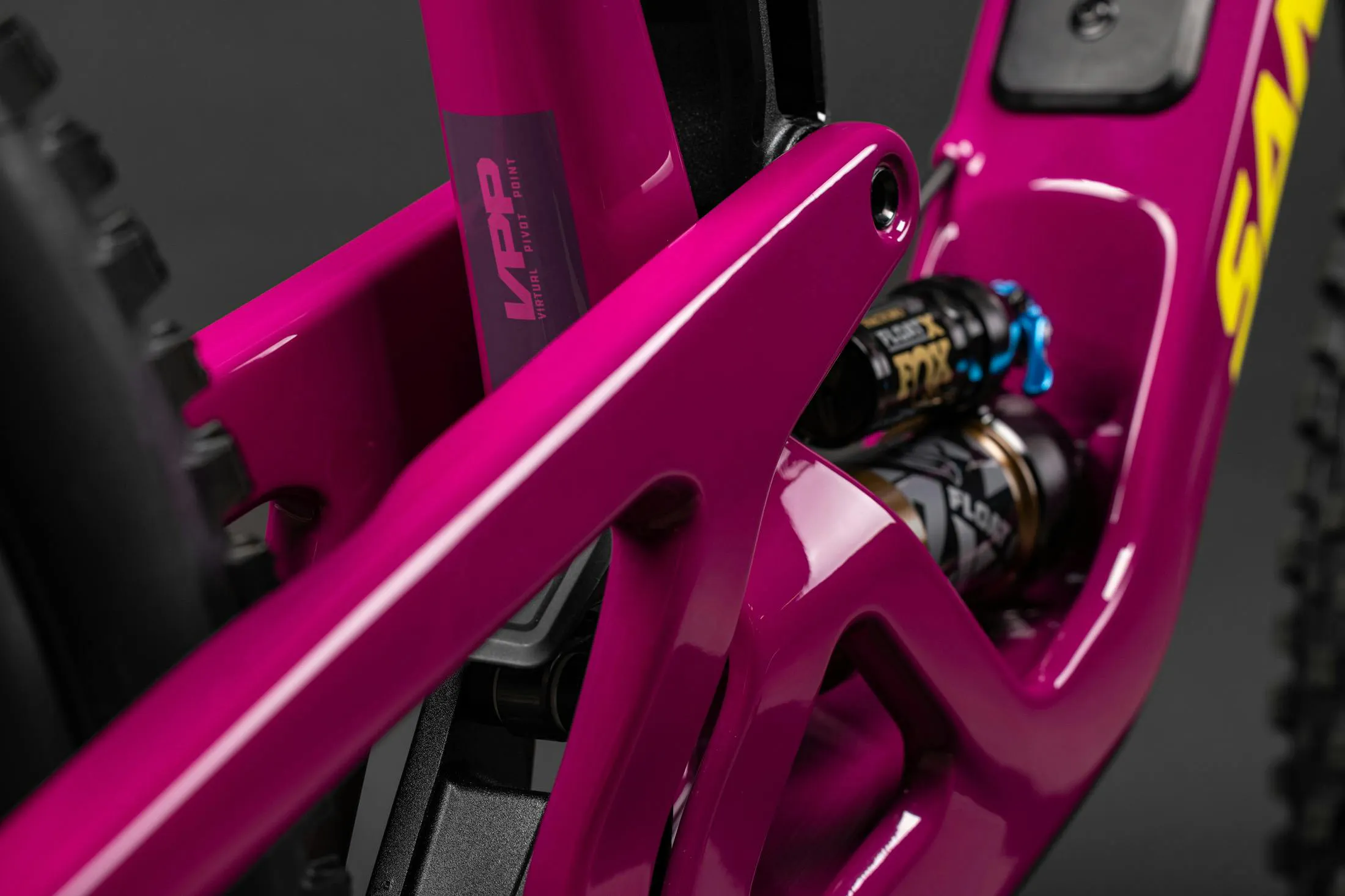 Santa Cruz Bronson Carbon MX - GX AXS Kit - Kalimotxo - 2025 - Image 2