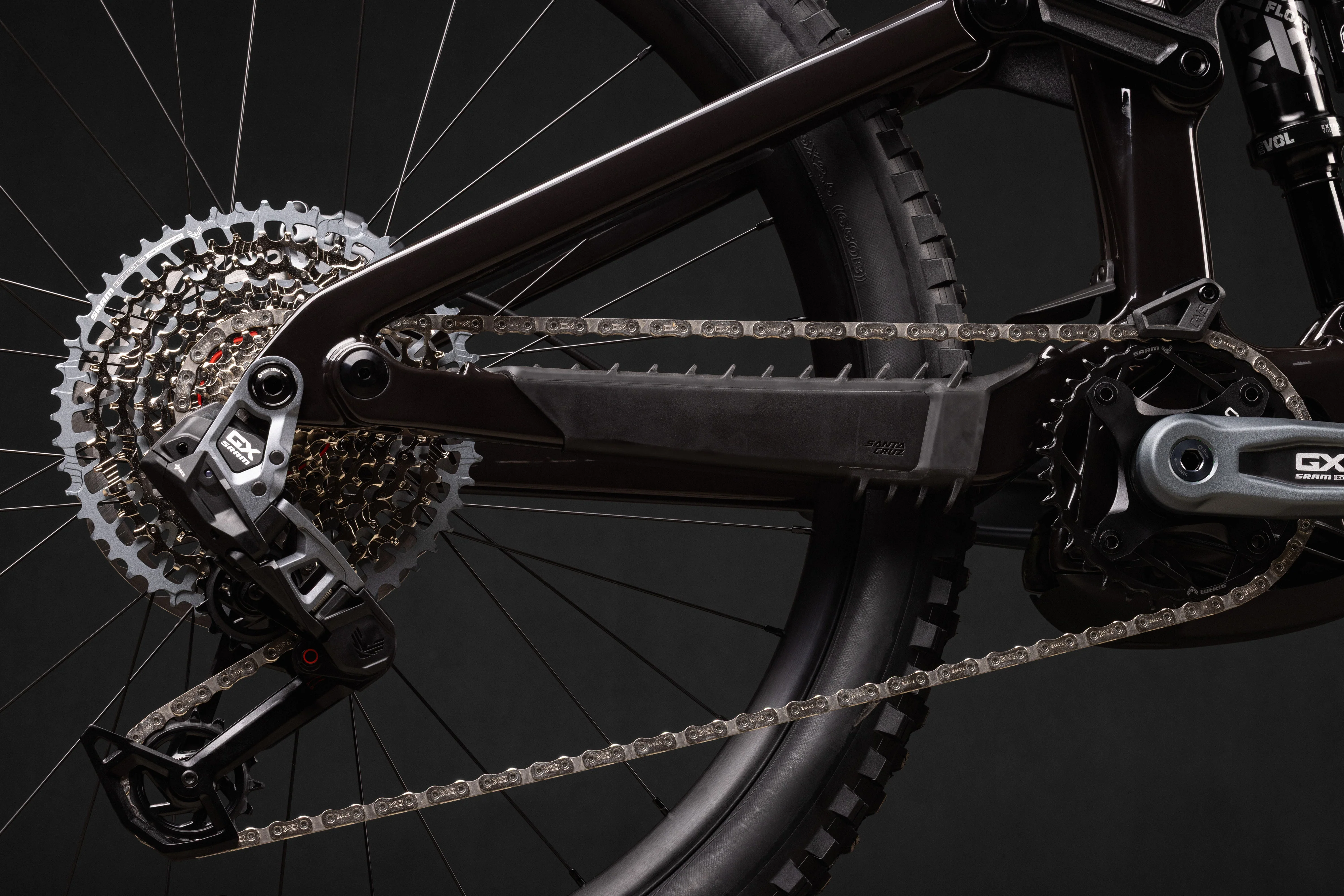 Santa Cruz Bullit Carbon MX - GX AXS - Gloss Black - 2026 - Image 2
