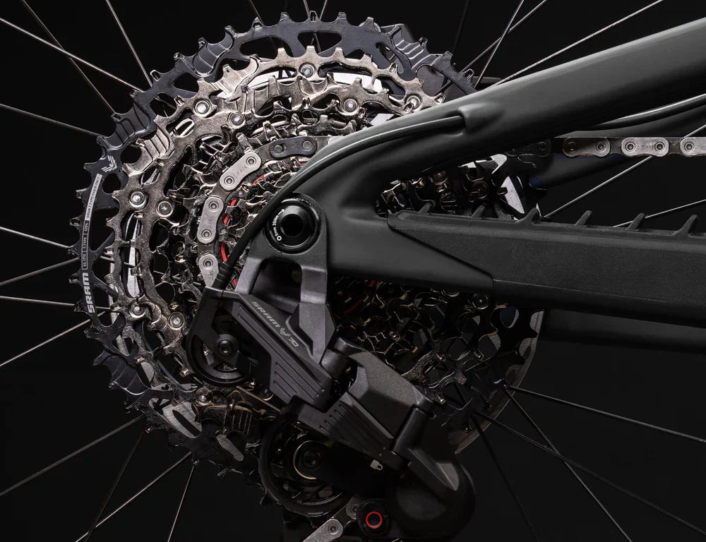Santa Cruz Hightower Carbon 29 - 70 Kit - Matt Black - 2026 - Image 2