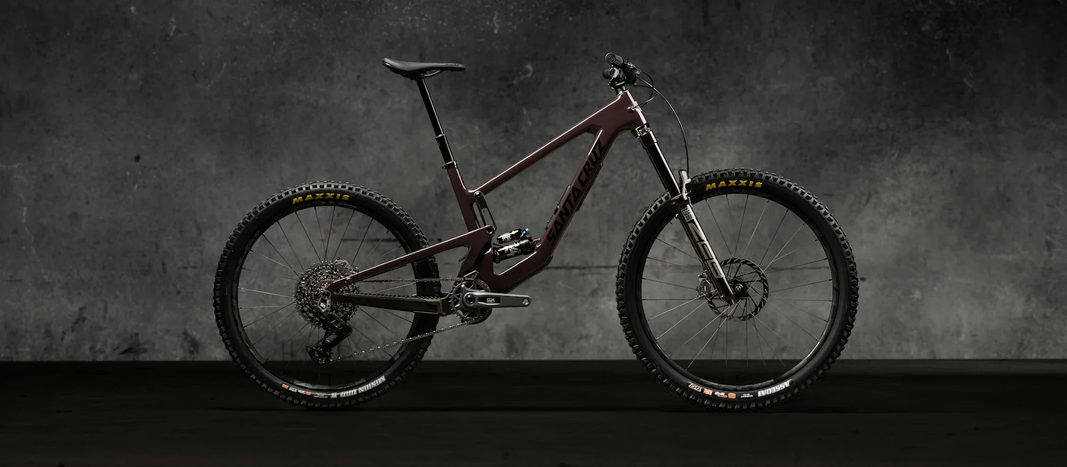 Santa Cruz Nomad Carbon MX - GX AXS - Gloss Stormbringer Purple - 2025 - Image 4