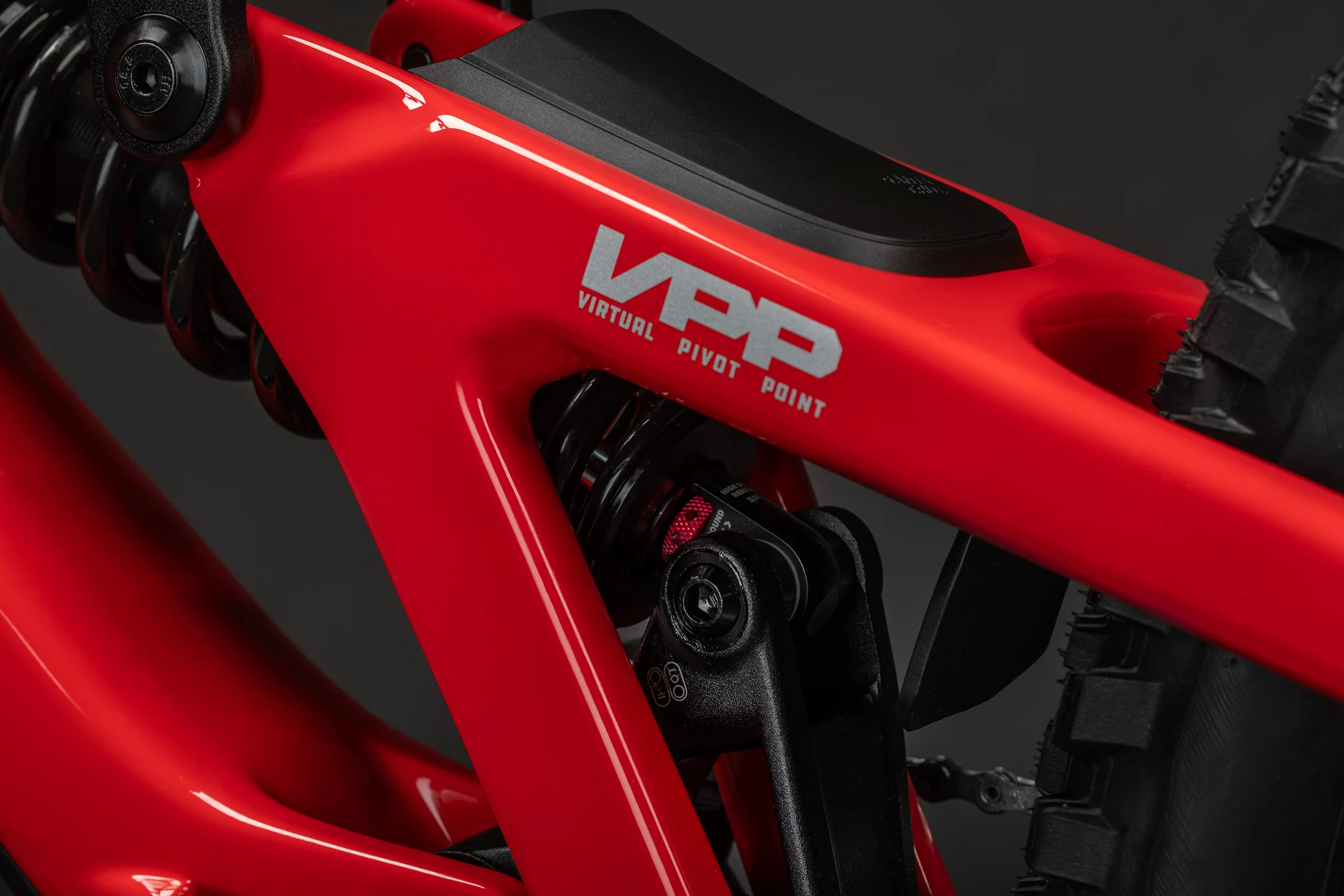 Santa Cruz V10 CC MX - DH X01 - Gloss Red - 2024 - Image 11