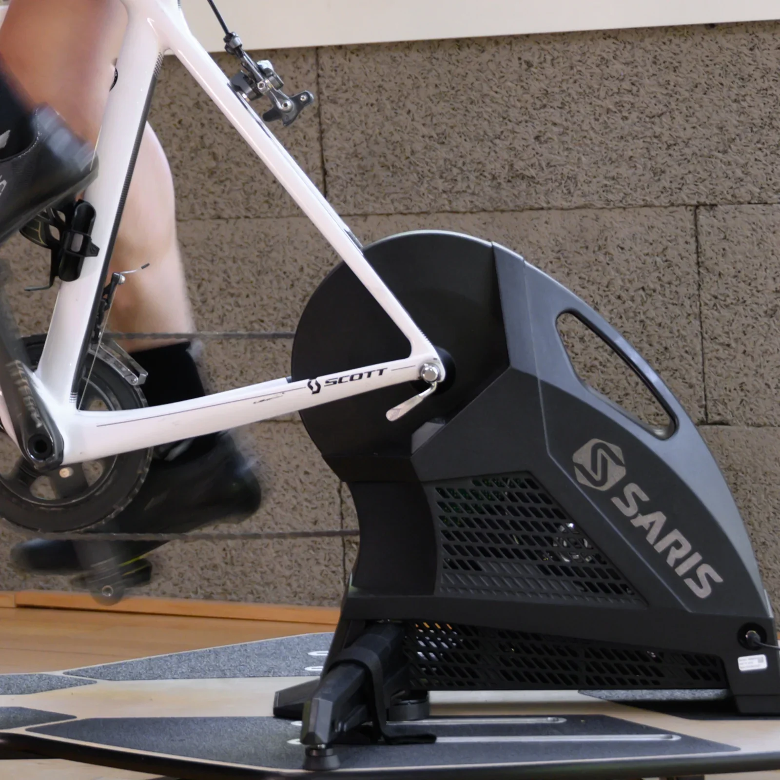Saris Quick Release Trainer Skewer - Image 4