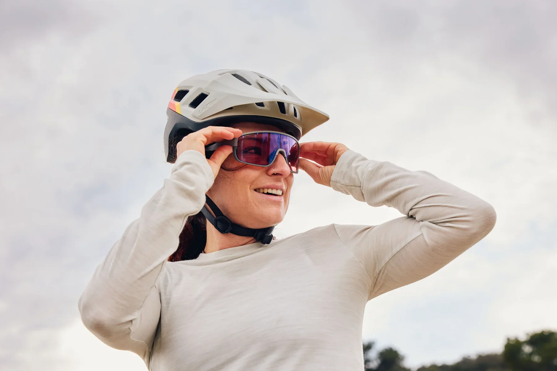 Shimano Pulsar RS Sunglasses - Off Road Lens - Frost Gray - Image 6