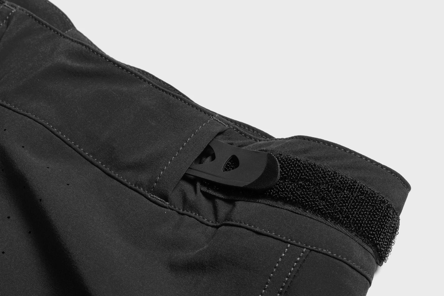 Sombrio Highline Short - Black - Image 3